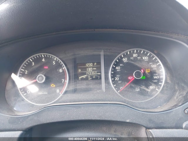 2013 Volkswagen Jetta 2.5l Se მანქანა იყიდება აუქციონზე, vin: 3VWDX7AJ6DM257998, აუქციონის ნომერი: 40844206