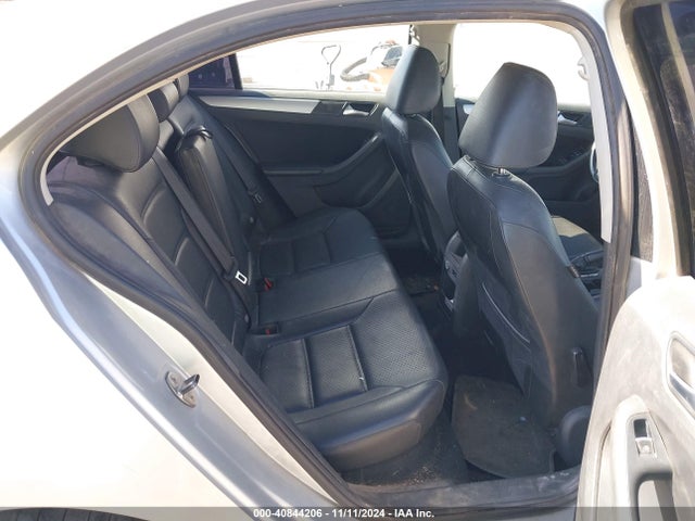 2013 Volkswagen Jetta 2.5l Se მანქანა იყიდება აუქციონზე, vin: 3VWDX7AJ6DM257998, აუქციონის ნომერი: 40844206