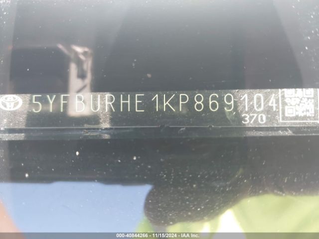 5YFBURHE1KP869104 Toyota COROLLA SE
