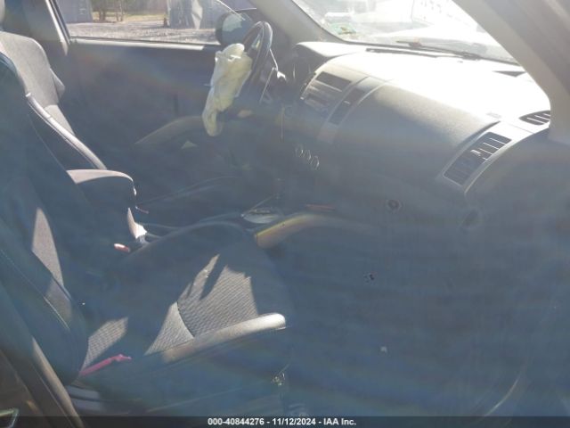 2010 MITSUBISHI OUTLANDER JA4JT4AX2AZ016612 Photo 4