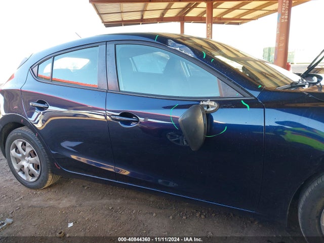 Mazda Mazda3 I Sport 2015 3MZBM1K71FM147282 Image 13