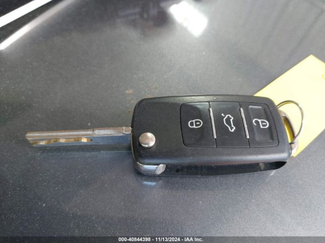 3VWD17AJ1EM417966 Volkswagen Jetta 1.8t Se