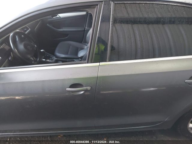 3VWD17AJ1EM417966 Volkswagen Jetta 1.8t Se