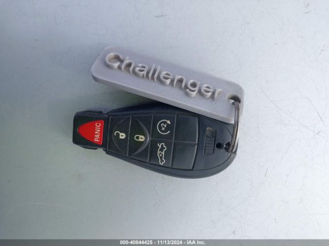 2C3CDYAG2EH139887 Dodge Challenger Sxt Plus