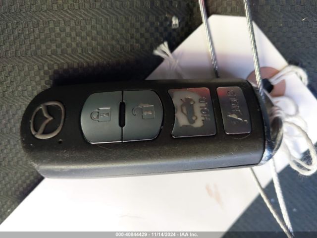 JM1BM1T73G1355552 Mazda Mazda3 I Sport