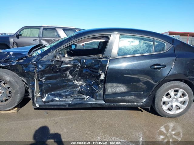 JM1BM1T73G1355552 Mazda Mazda3 I Sport