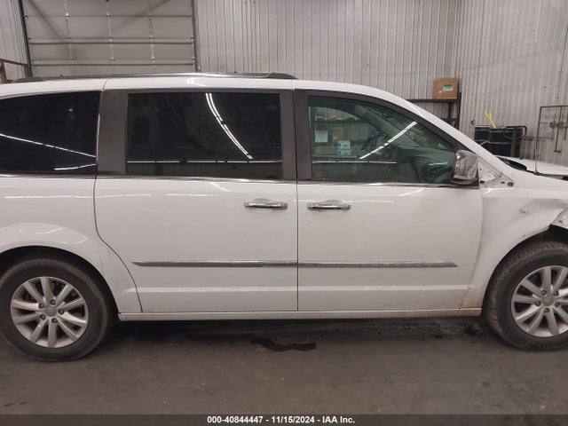 2C4RC1GG8FR710396 Chrysler Town & Country Limited Platinum