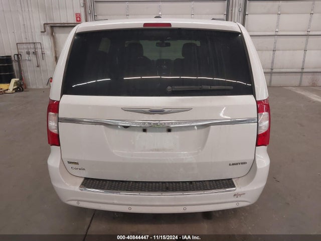 2C4RC1GG8FR710396 Chrysler Town & Country Limited Platinum