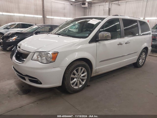 2C4RC1GG8FR710396 Chrysler Town & Country Limited Platinum