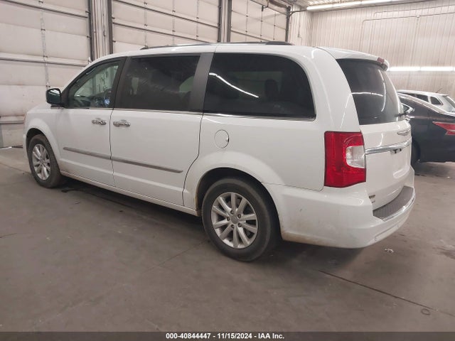 2C4RC1GG8FR710396 Chrysler Town & Country Limited Platinum