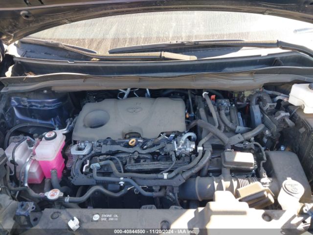 5TDDRKEC8NS100020 Toyota Sienna Xse