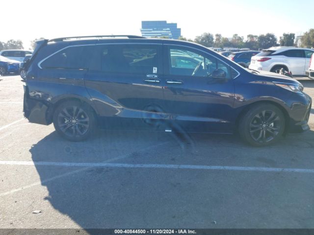 5TDDRKEC8NS100020 Toyota Sienna Xse