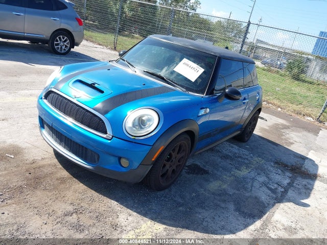 2008 MINI COOPER S WMWMF73508TT91187 Photo 1