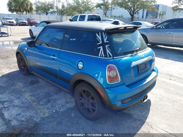 2008 MINI COOPER S WMWMF73508TT91187 Photo 2