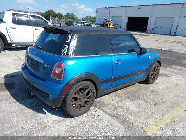 2008 MINI COOPER S WMWMF73508TT91187 Photo 3
