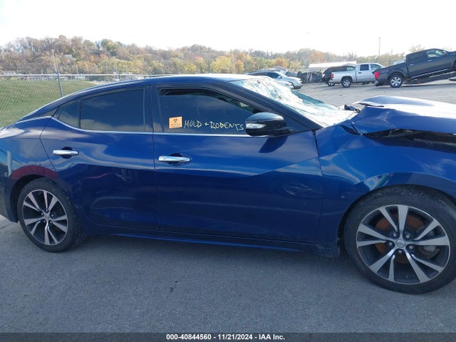 1N4AA6AP0JC386490 Nissan Maxima 3.5 Sv