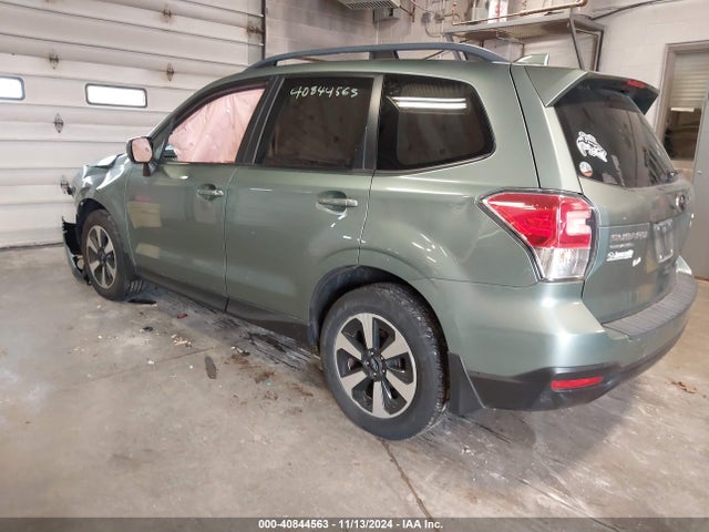 Subaru Forester 2.5i Premium 2018 JF2SJAEC2JH579057 Image 3