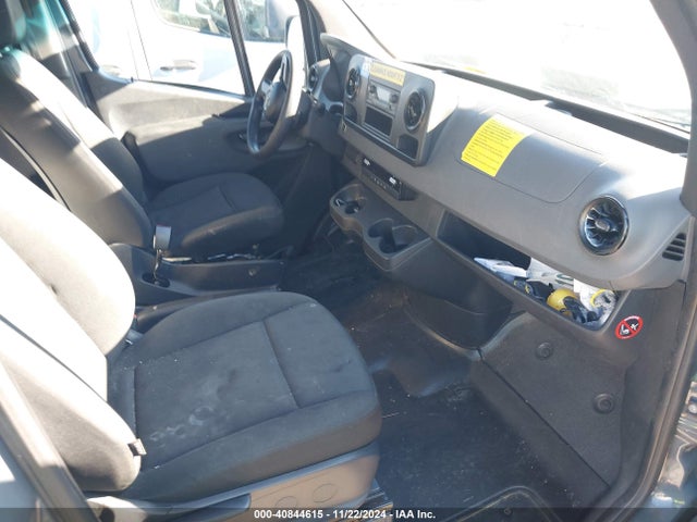 WD4PF1CD9KP149363 Mercedes-Benz Sprinter 2500 High Roof V6