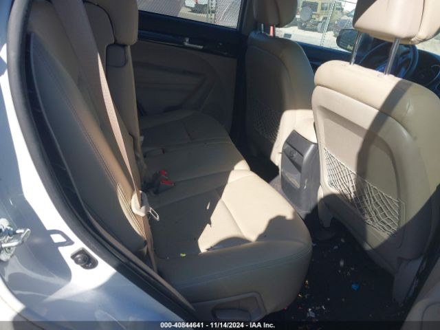 5XYKT3A64FG550552 KIA SORENTO LX