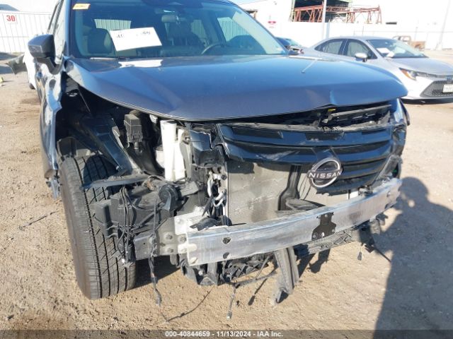 5N1DR3BA9NC262390 Nissan Pathfinder Sv 2wd