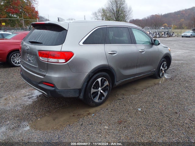 KIA Sorento 3.3l Ex 2017 5XYPHDA55HG323233 Image 4