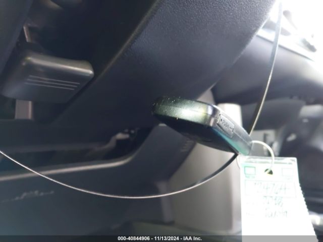 JTMRFREV9JJ724764 Toyota Rav4 Adventure/xle