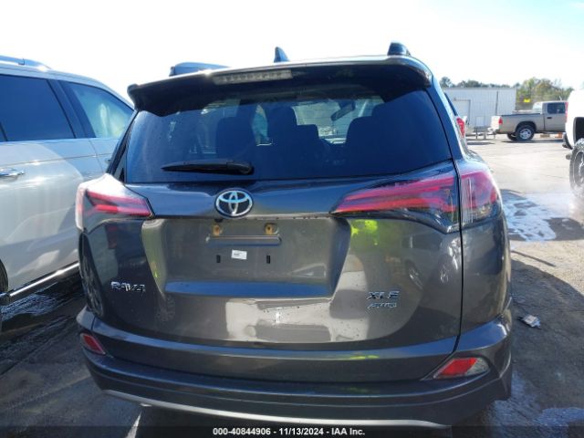 JTMRFREV9JJ724764 Toyota Rav4 Adventure/xle