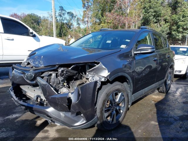 JTMRFREV9JJ724764 Toyota Rav4 Adventure/xle