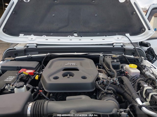 1C4GJXAN6LW262413 Jeep Wrangler Sport S 4x4