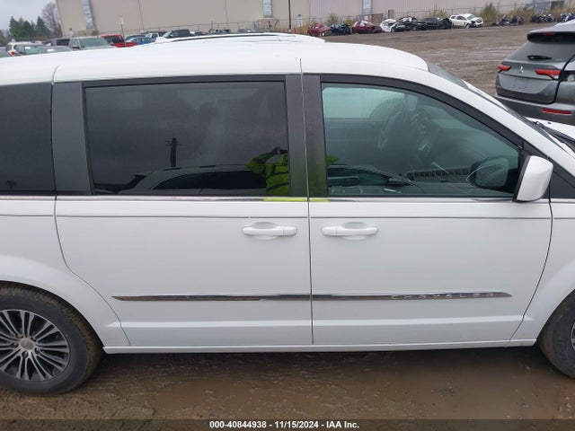 2C4RC1HG6ER177817 Chrysler Town & Country S