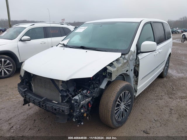 2C4RC1HG6ER177817 Chrysler Town & Country S
