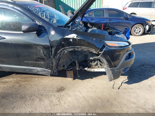 1C4PJMBS5FW576674 Jeep Cherokee Trailhawk
