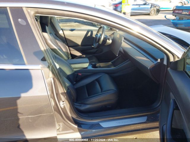 5YJ3E1EB2JF119198 Tesla Model 3 Long Range/performance