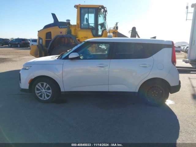 KNDJ23AU2M7743886 KIA SOUL LX