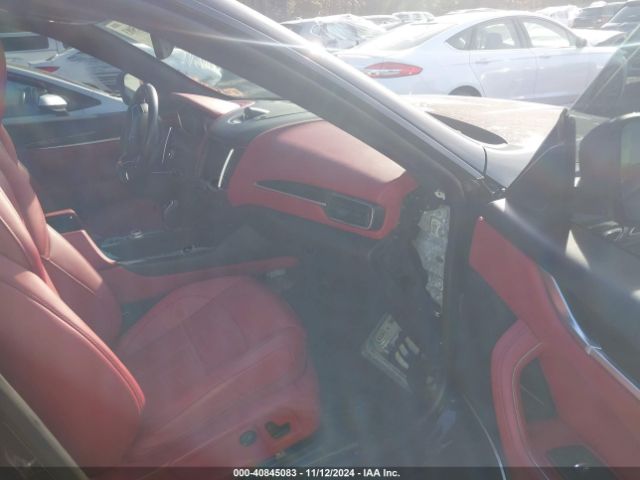 2018 MASERATI LEVANTE ZN661YUSXJX298503 Photo 4