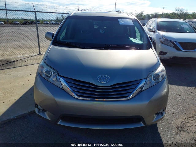 Toyota Sienna Xle 8 Passenger 2017 5TDYZ3DC7HS778769 Image 12