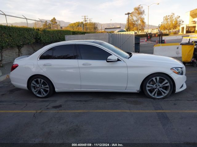 55SWF4JBXGU130054 Mercedes-Benz C 300 Luxury/sport