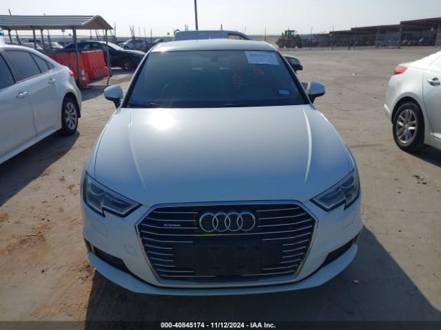 WAUUPBFF2HA078593 Audi A3 E-tron 1.4t Premium