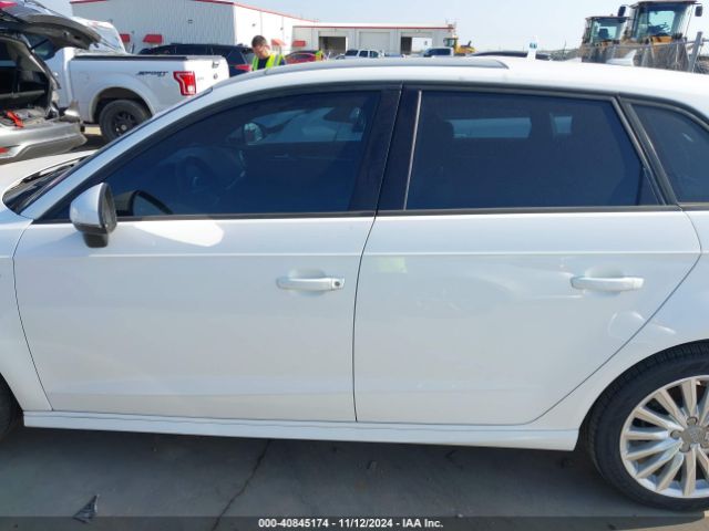 WAUUPBFF2HA078593 Audi A3 E-tron 1.4t Premium