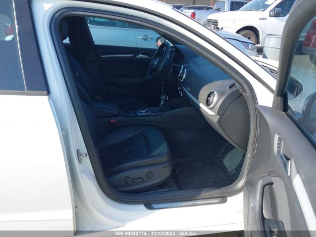 WAUUPBFF2HA078593 Audi A3 E-tron 1.4t Premium