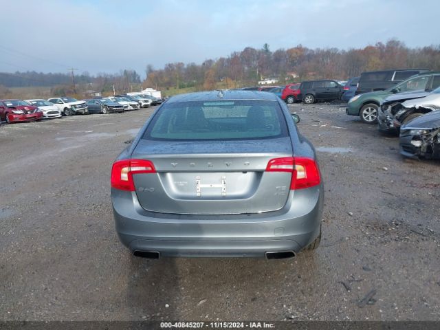 YV1612TK9G2412362 Volvo S60 T5 Premier