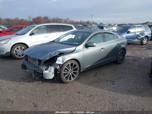 YV1612TK9G2412362 Volvo S60 T5 Premier