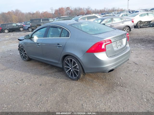 YV1612TK9G2412362 Volvo S60 T5 Premier