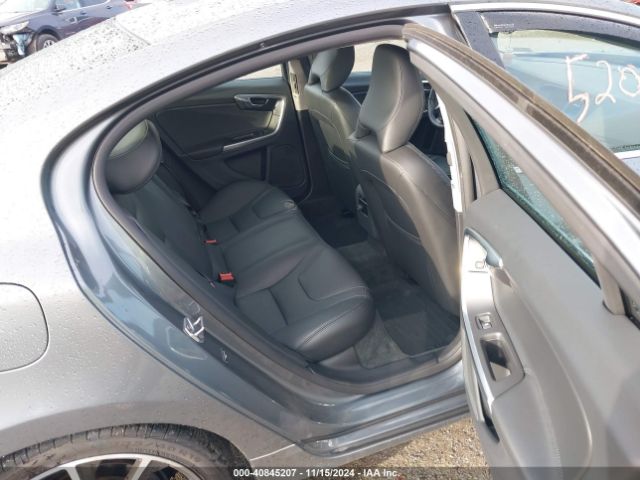 YV1612TK9G2412362 Volvo S60 T5 Premier