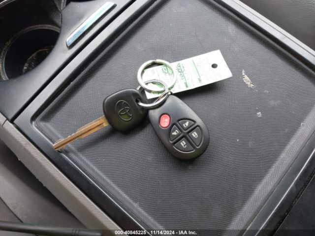 5TDKK3DC9FS599933 Toyota Sienna Le 8 Passenger