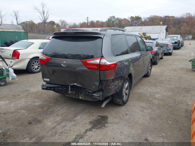 5TDKK3DC9FS599933 Toyota Sienna Le 8 Passenger