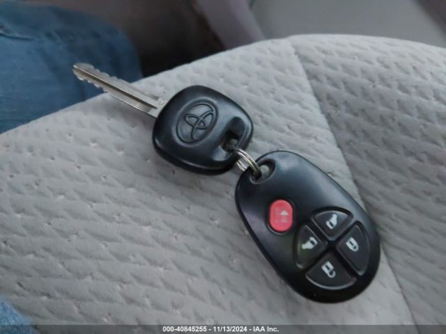 5TDKK3DC3ES444017 Toyota Sienna Le V6 8 Passenger