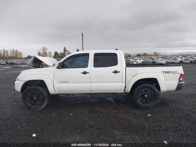 Toyota Tacoma Double Cab 2014 5TFLU4EN9EX088039 Image 15