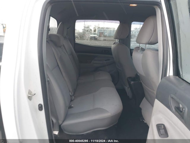 Toyota Tacoma Double Cab 2014 5TFLU4EN9EX088039 Image 8