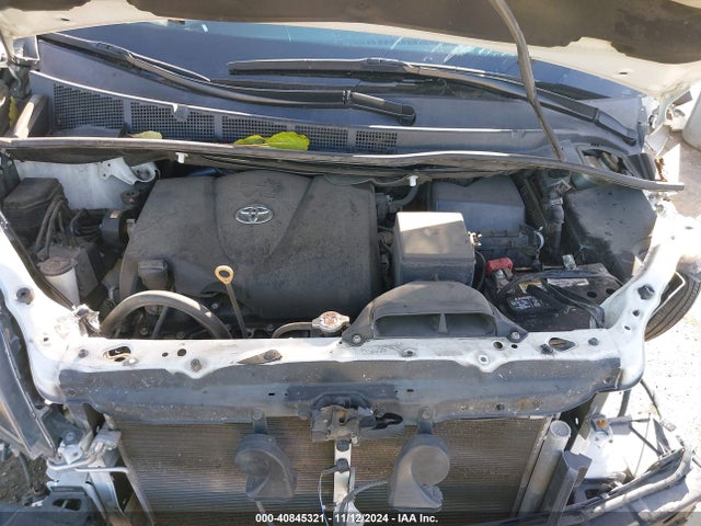 5TDXZ3DC5LS054826 Toyota SIENNA SE